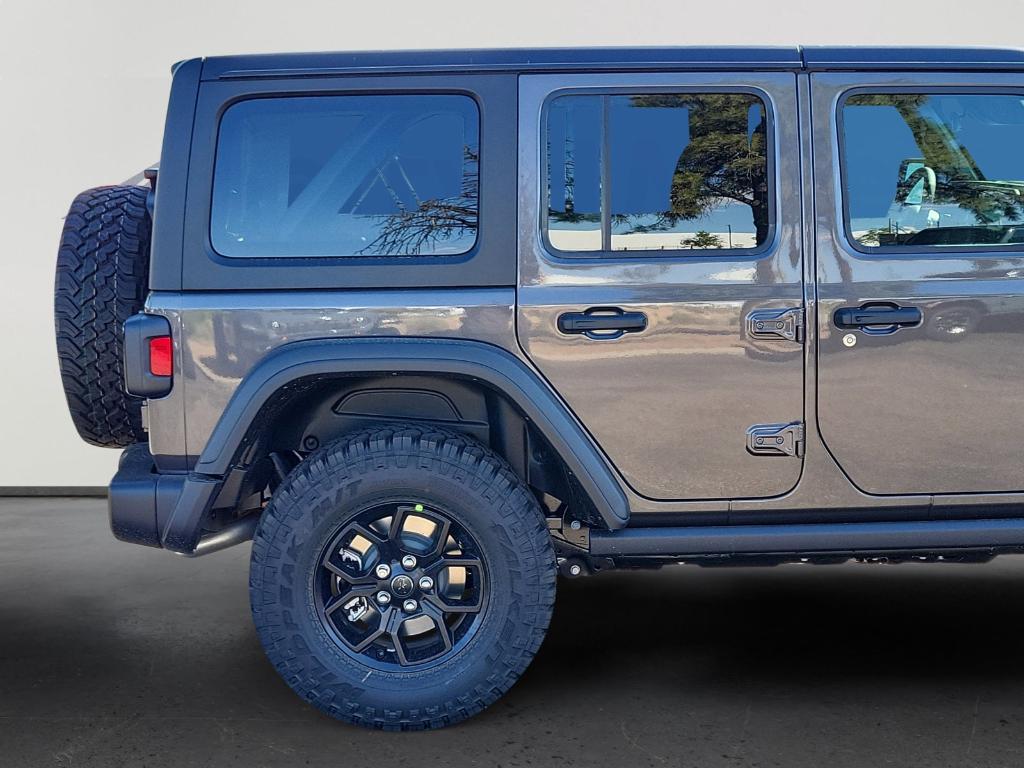 new 2025 Jeep Wrangler car, priced at $46,371