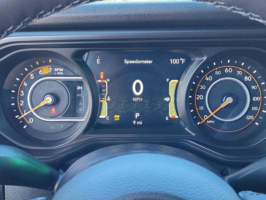 new 2025 Jeep Wrangler car, priced at $46,371