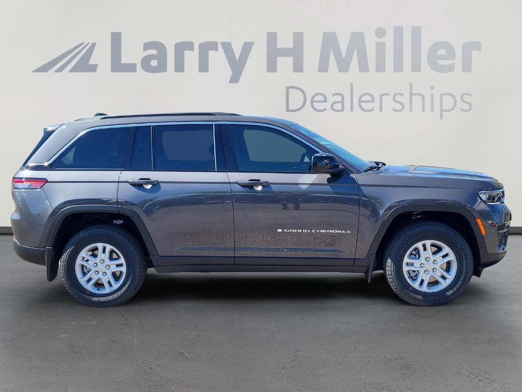 new 2025 Jeep Grand Cherokee car, priced at $37,096