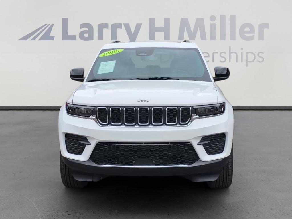 used 2025 Jeep Grand Cherokee car, priced at $41,292