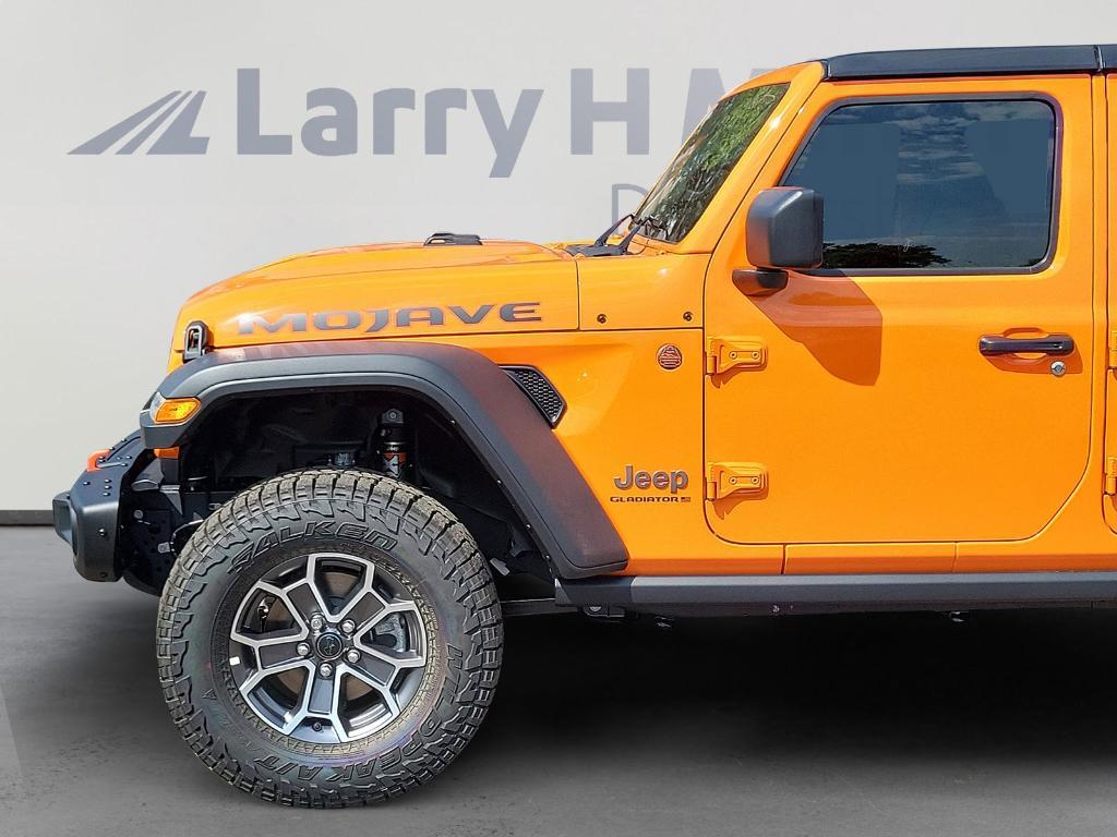 new 2025 Jeep Gladiator car, priced at $57,981