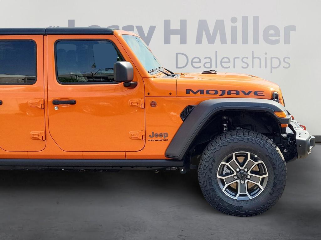 new 2025 Jeep Gladiator car, priced at $57,981