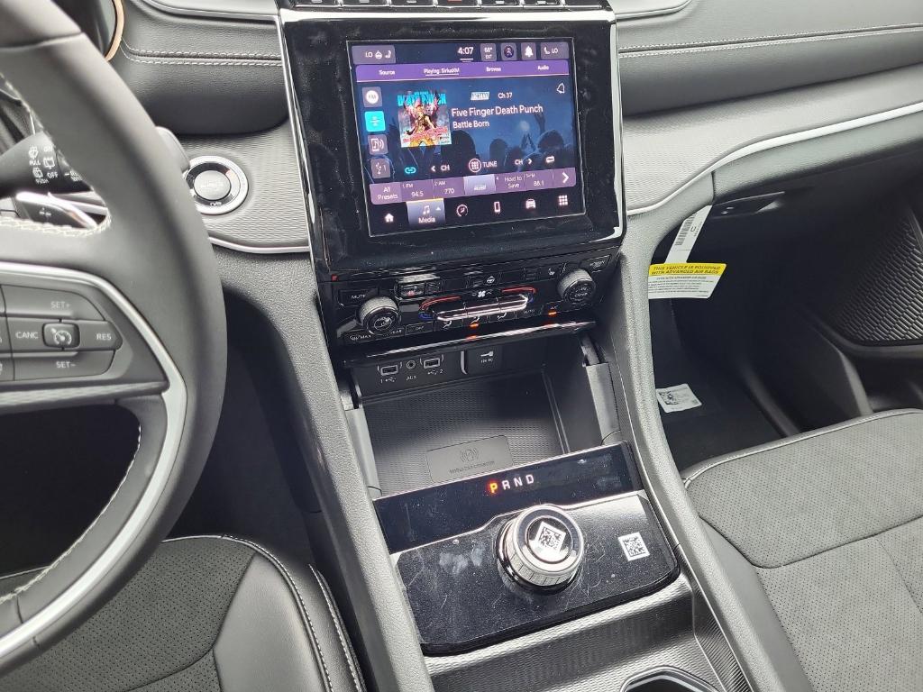new 2025 Jeep Grand Cherokee car, priced at $44,341