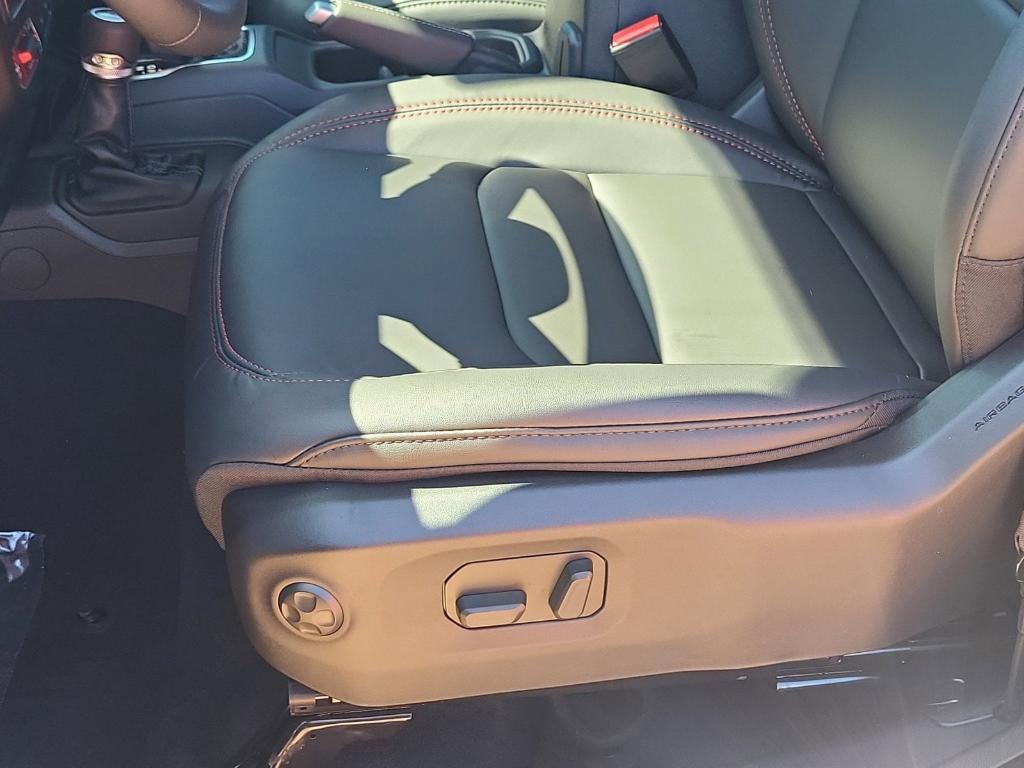 new 2025 Jeep Wrangler car, priced at $53,296