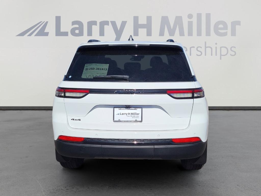 new 2025 Jeep Grand Cherokee car, priced at $42,601