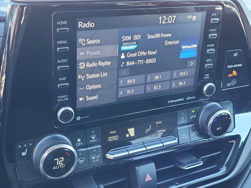 used 2022 Toyota Highlander car, priced at $33,995