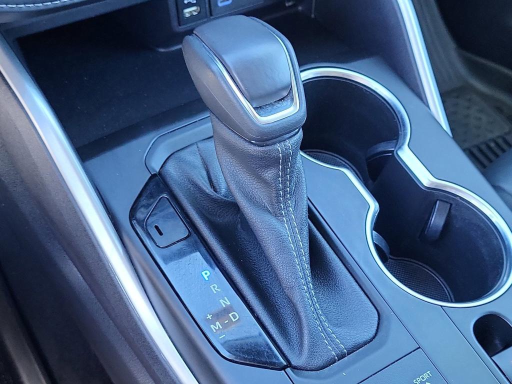 used 2022 Toyota Highlander car, priced at $33,995