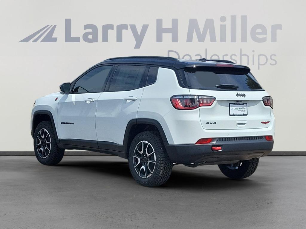 new 2025 Jeep Compass car, priced at $32,686