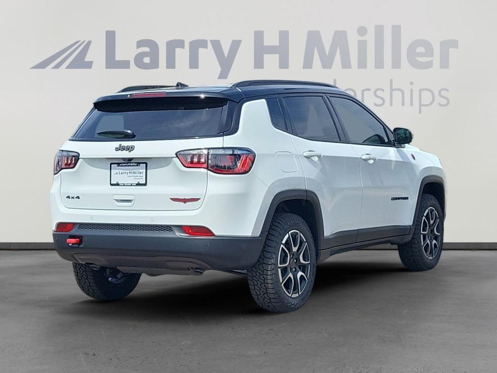 new 2025 Jeep Compass car, priced at $32,686