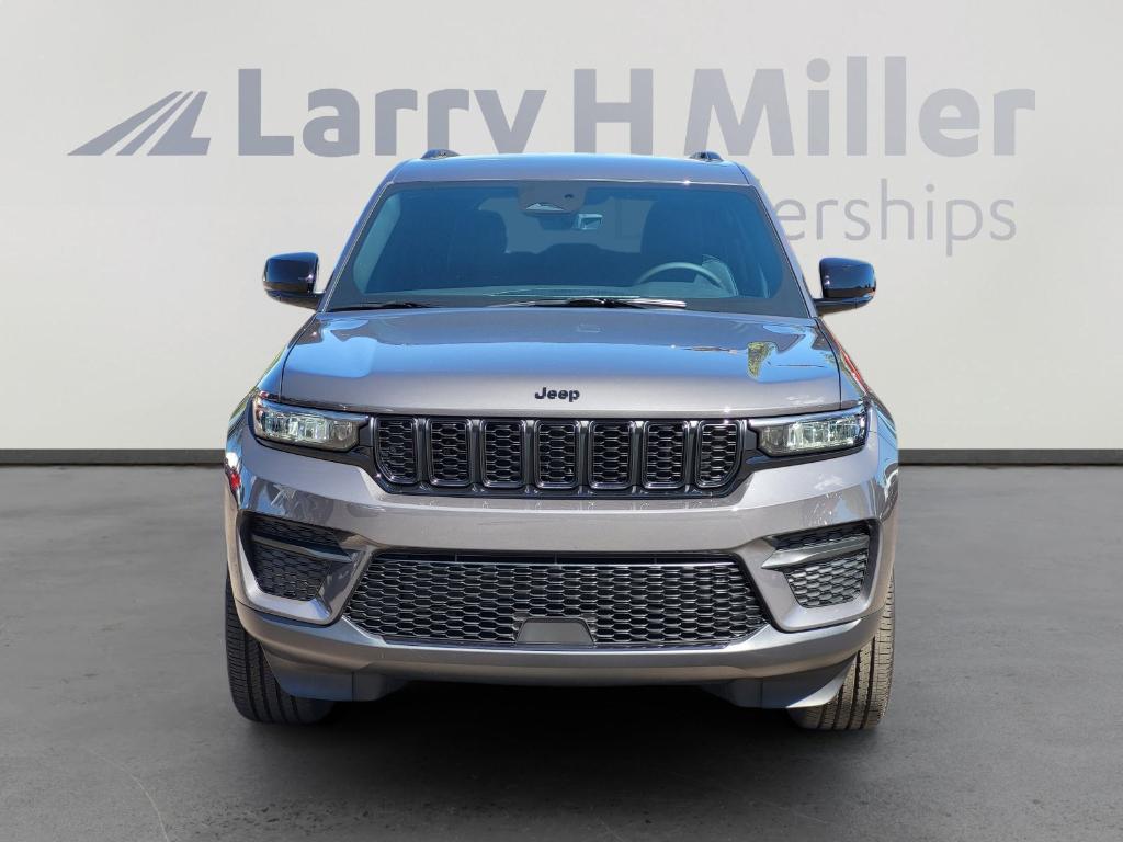 new 2025 Jeep Grand Cherokee car, priced at $44,341
