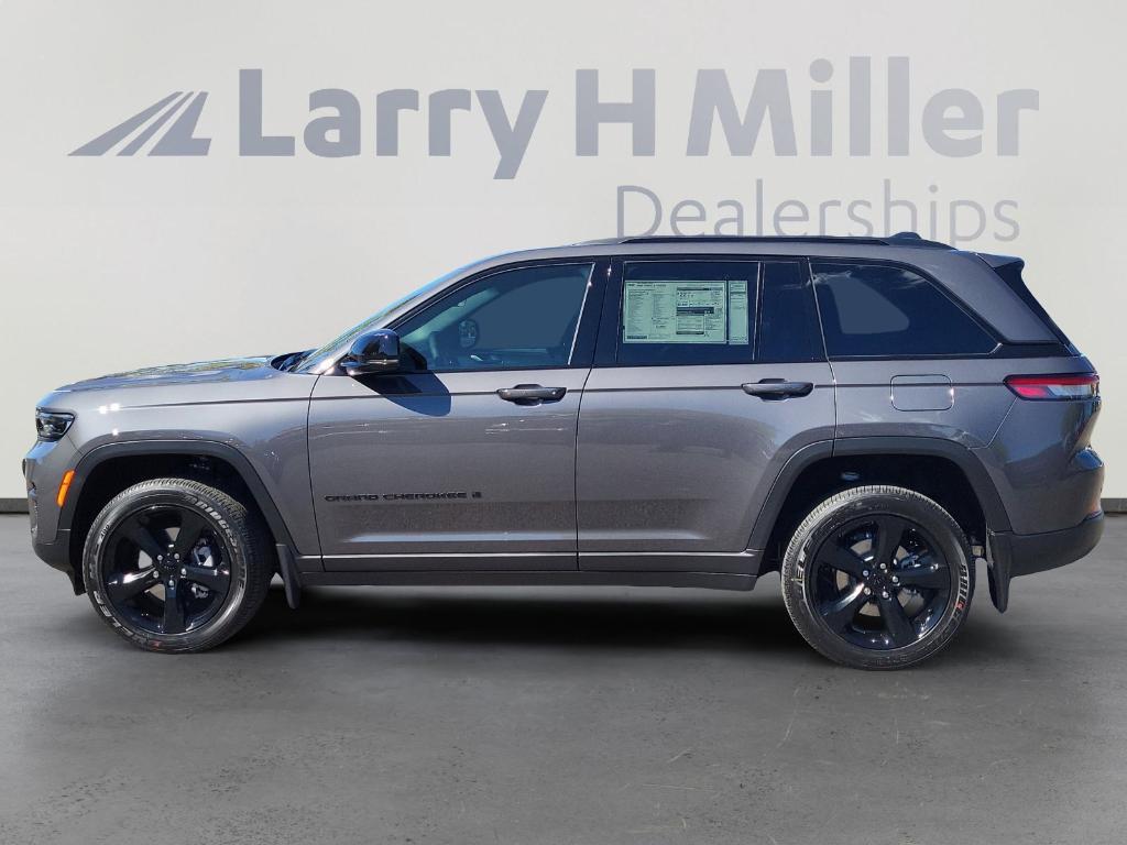 new 2025 Jeep Grand Cherokee car, priced at $44,341