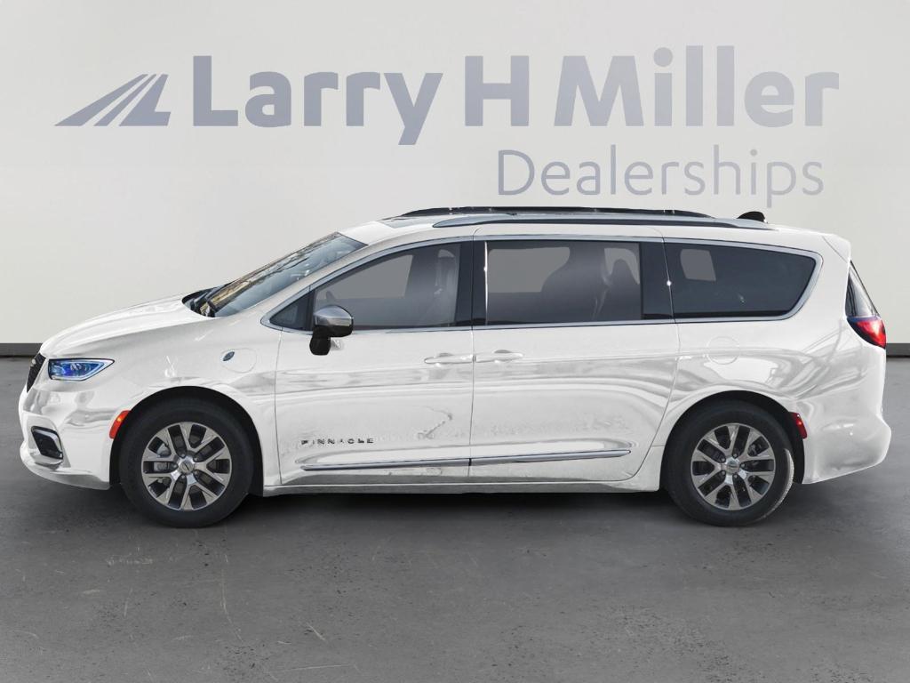 new 2025 Chrysler Pacifica Hybrid car, priced at $47,228