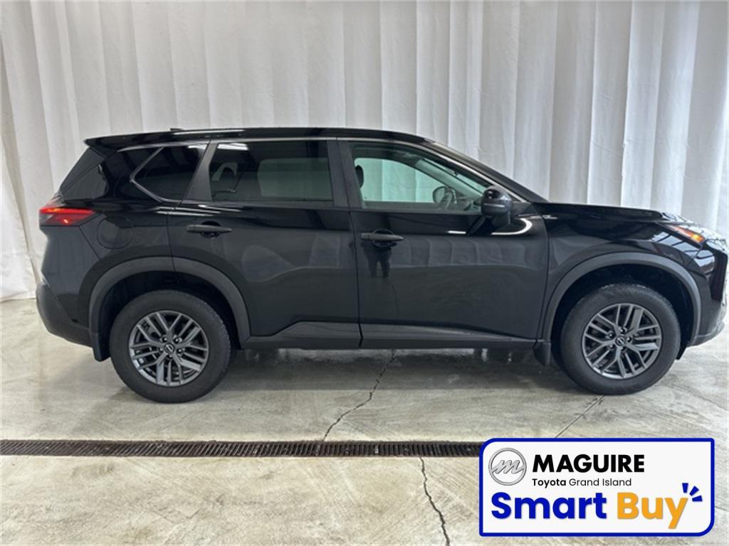 used 2022 Nissan Rogue car, priced at $19,999