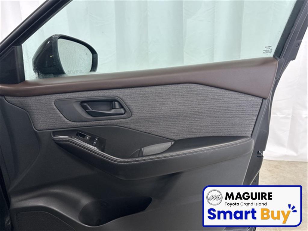 used 2022 Nissan Rogue car, priced at $19,999