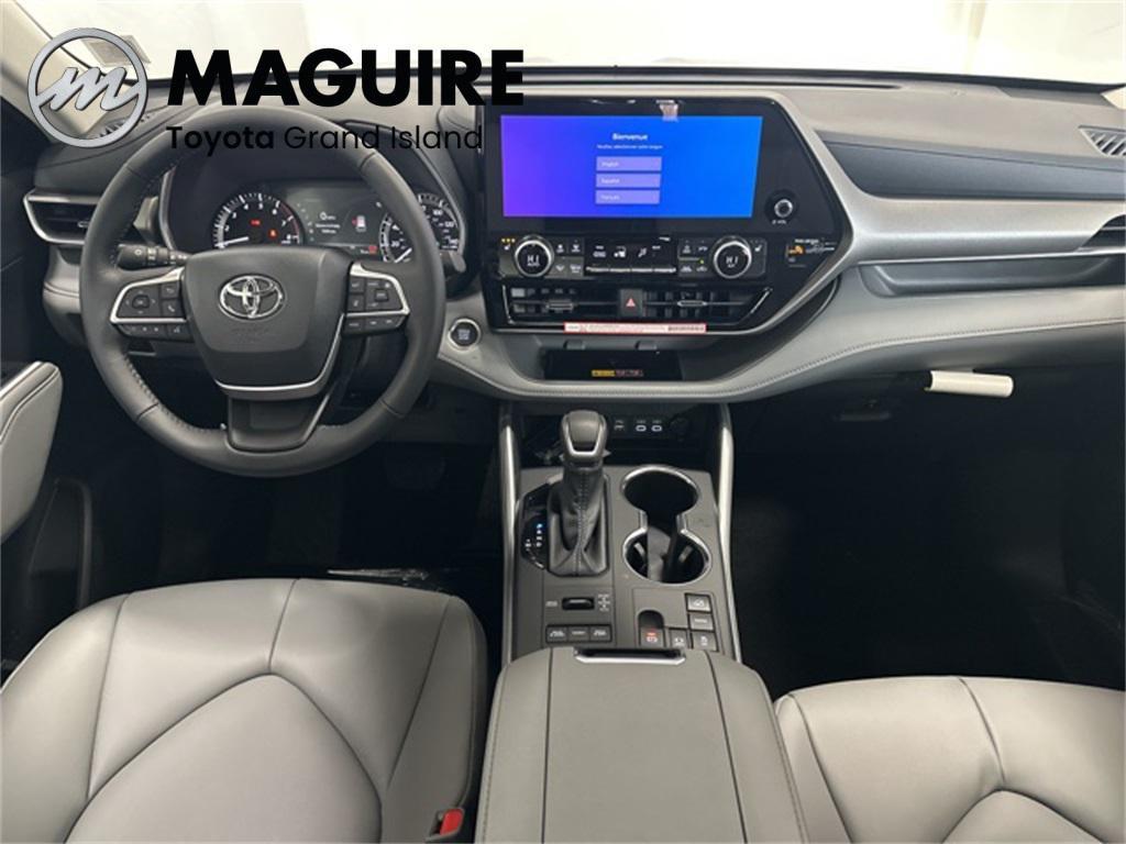 new 2026 Toyota Highlander car, priced at $49,116
