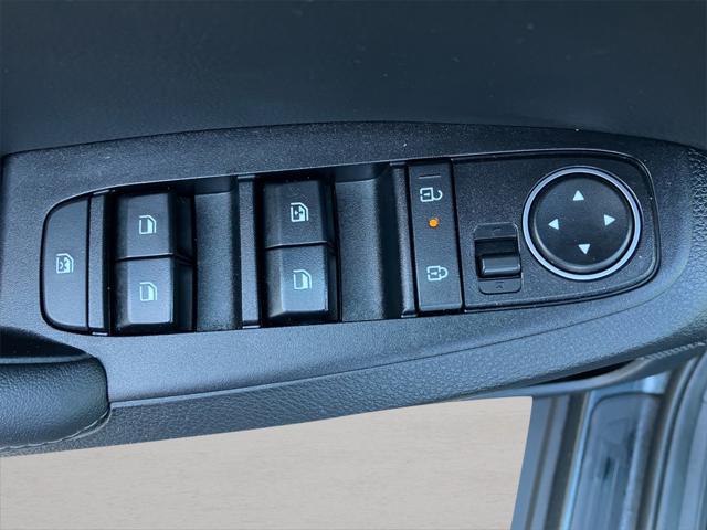 used 2024 Kia Seltos car, priced at $23,999