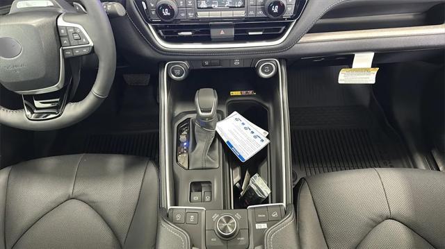new 2025 Toyota Grand Highlander car, priced at $60,381