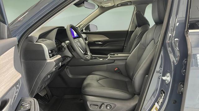 new 2025 Toyota Grand Highlander car, priced at $60,381