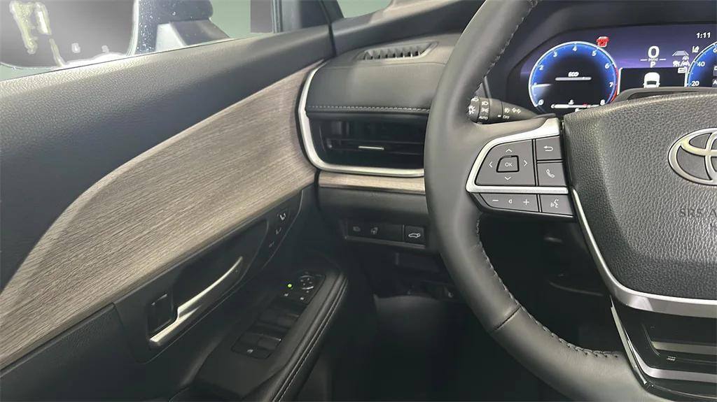 new 2025 Toyota Grand Highlander car, priced at $60,381