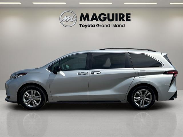 used 2021 Toyota Sienna car, priced at $38,999