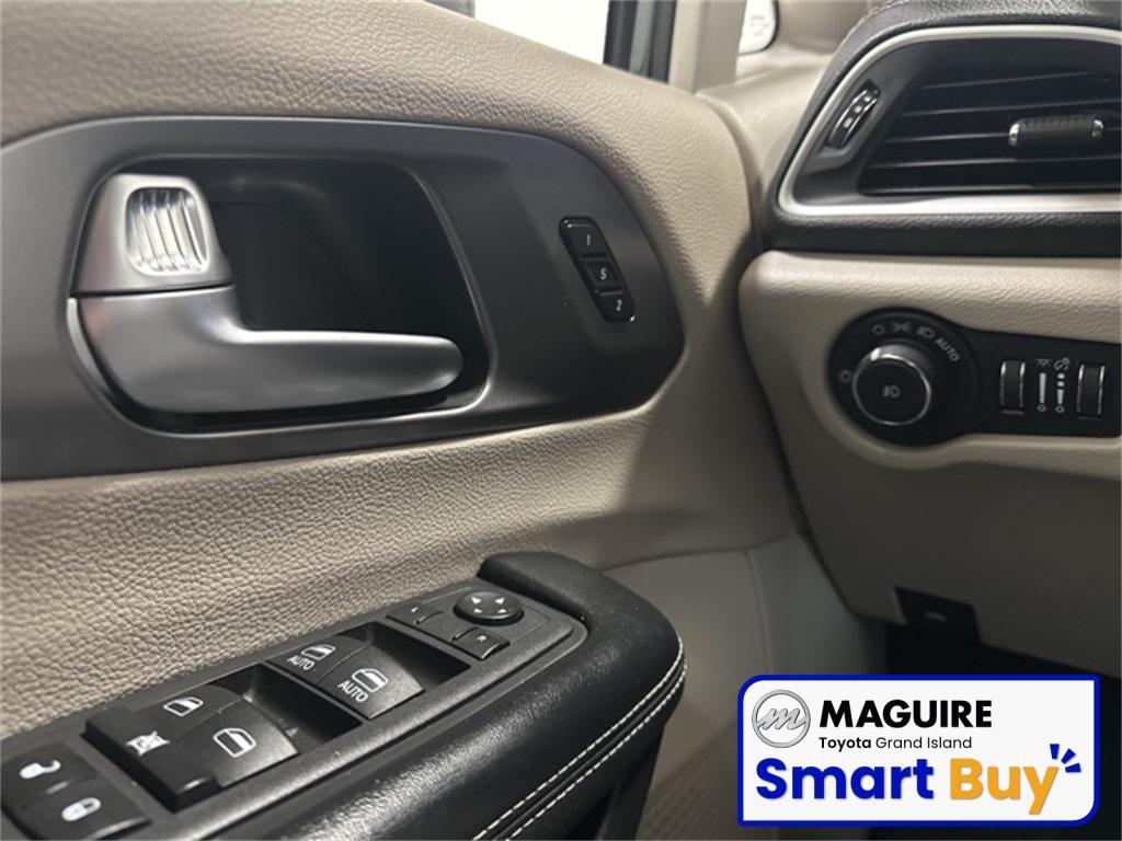 used 2022 Chrysler Pacifica Hybrid car, priced at $20,999