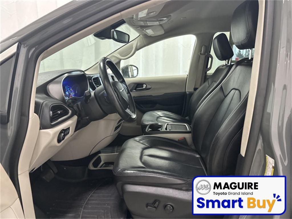 used 2022 Chrysler Pacifica Hybrid car, priced at $20,999