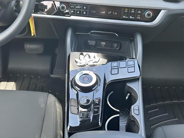 used 2025 Kia Sportage Hybrid car, priced at $27,999