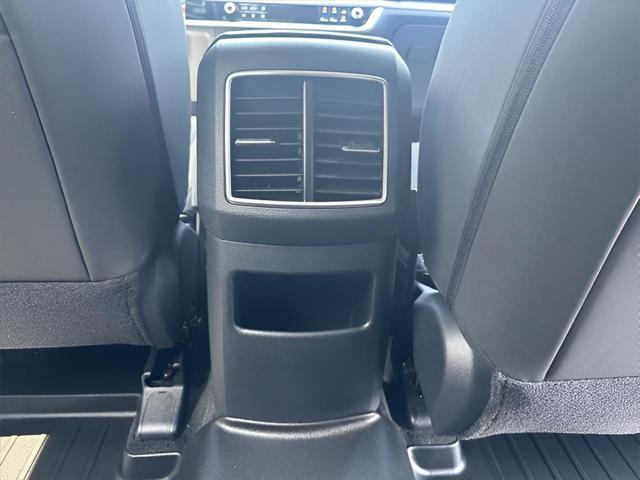 used 2025 Kia Sportage Hybrid car, priced at $27,999