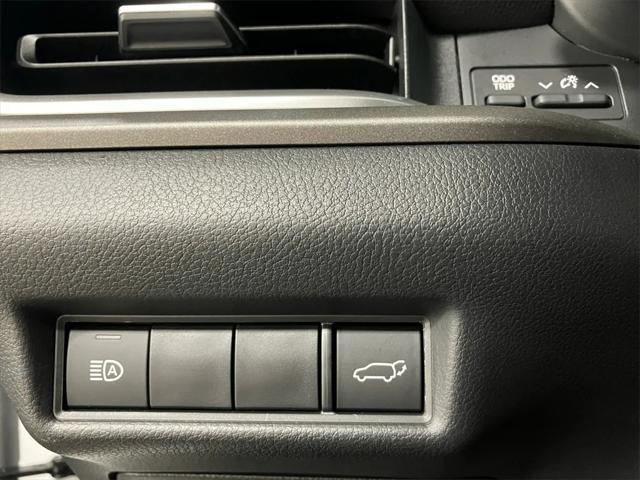 new 2025 Toyota Highlander car, priced at $46,092
