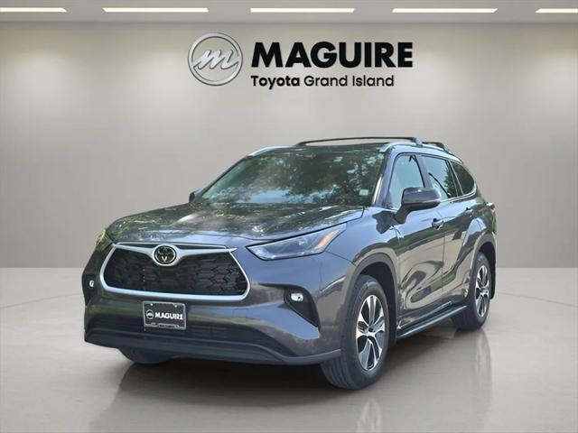 new 2025 Toyota Highlander car, priced at $49,407