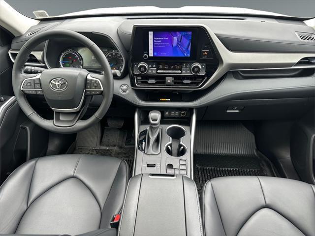 used 2023 Toyota Highlander Hybrid car, priced at $44,999
