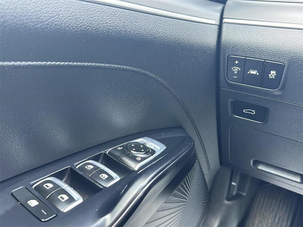 used 2022 Kia K5 car, priced at $22,999