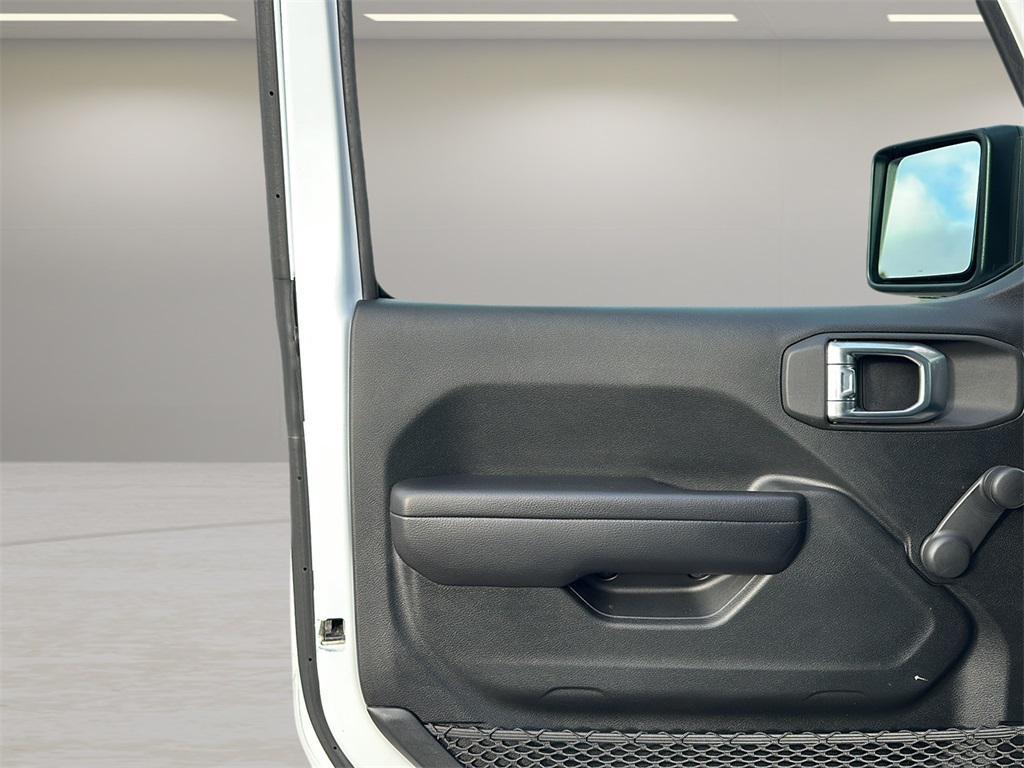 used 2021 Jeep Gladiator car, priced at $29,999