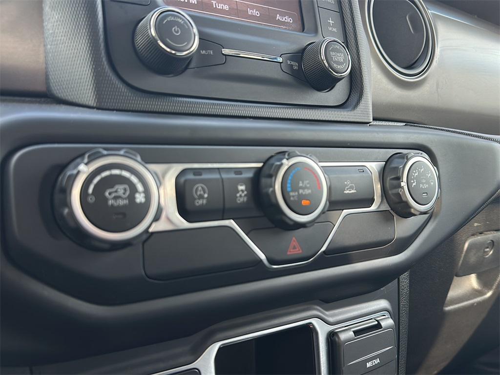 used 2021 Jeep Gladiator car, priced at $29,999