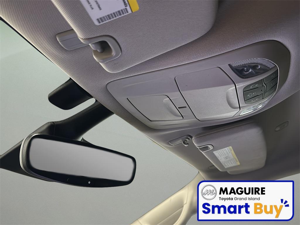 used 2022 Chrysler Pacifica car, priced at $22,999