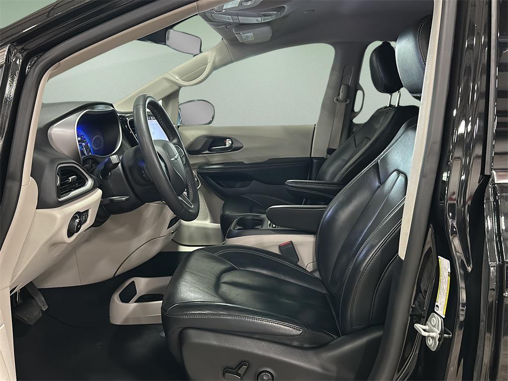 used 2022 Chrysler Pacifica car, priced at $22,999