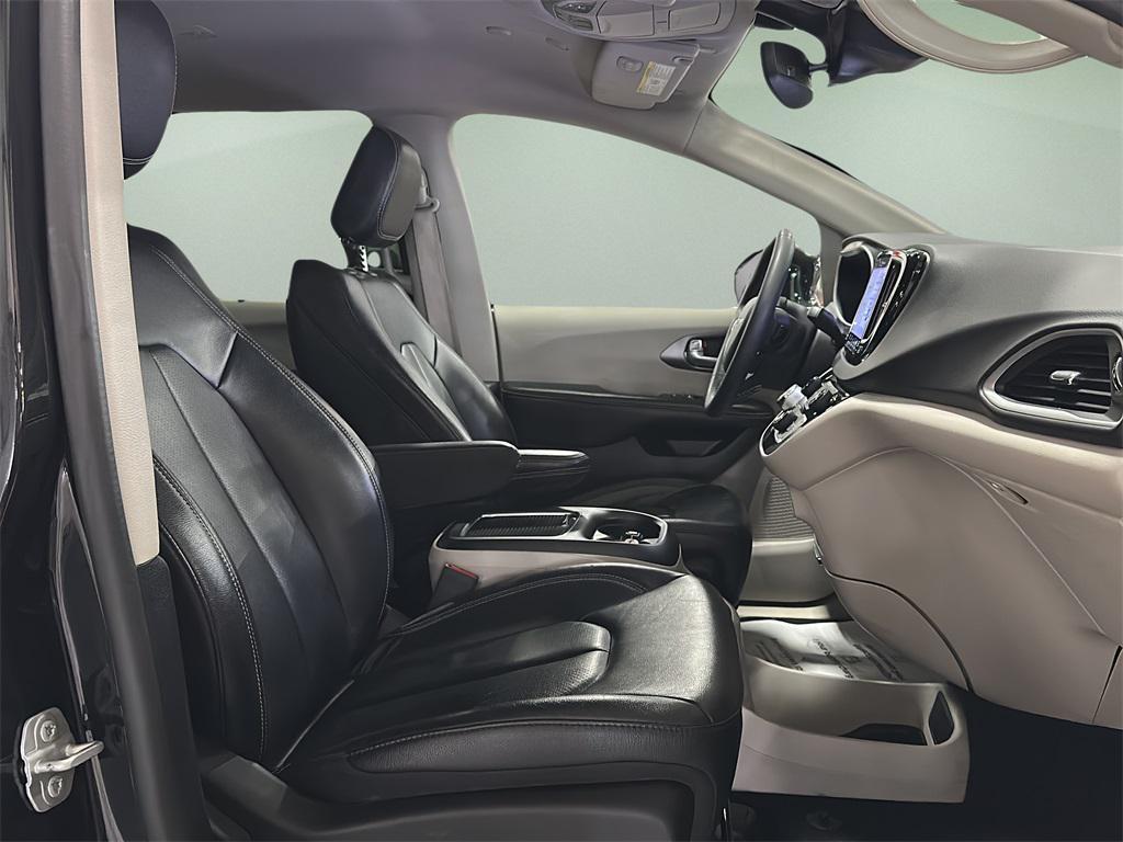 used 2022 Chrysler Pacifica car, priced at $22,999