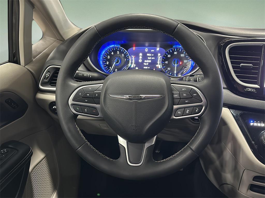 used 2022 Chrysler Pacifica car, priced at $22,999