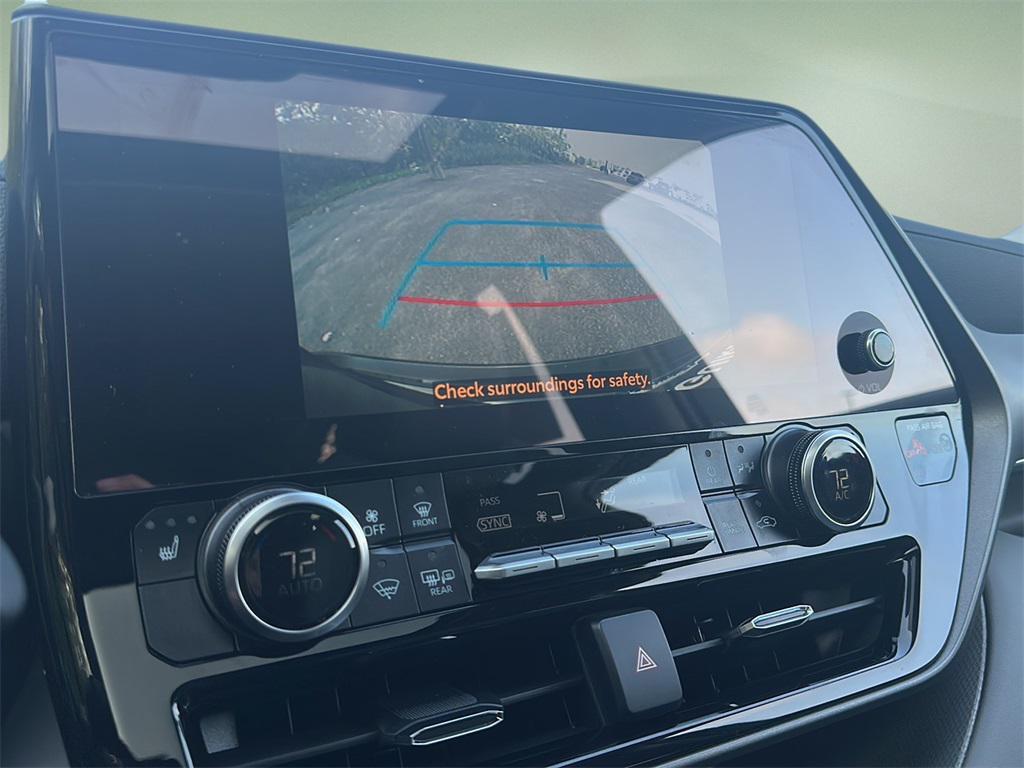 new 2025 Toyota Highlander car, priced at $47,988