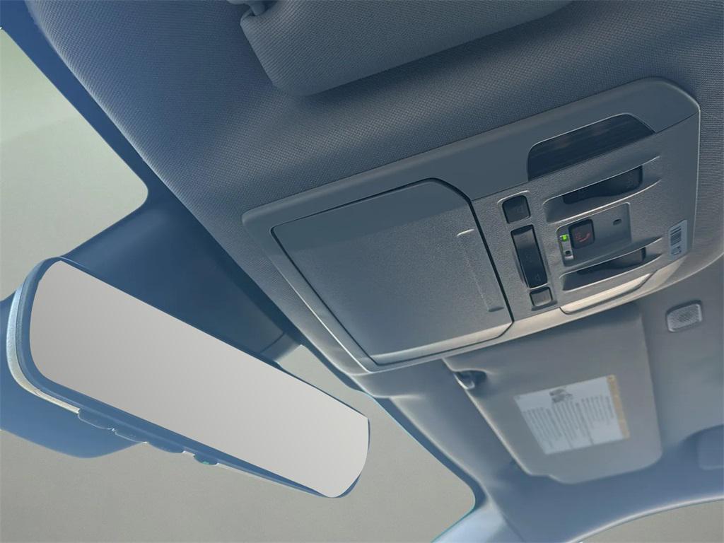 new 2025 Toyota Highlander car, priced at $47,988