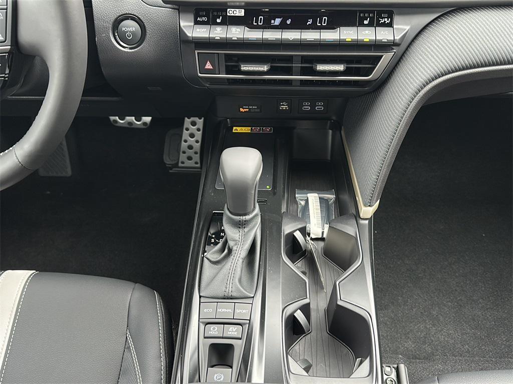 new 2025 Toyota Camry car, priced at $37,192