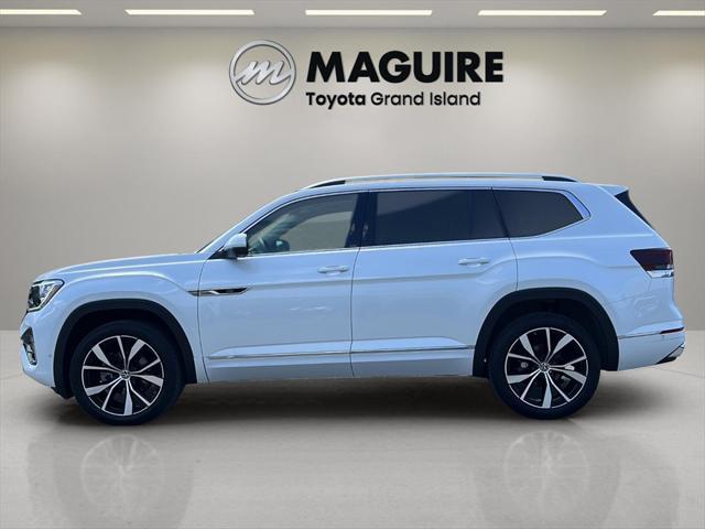 used 2024 Volkswagen Atlas car, priced at $40,999