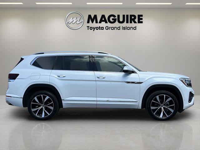 used 2024 Volkswagen Atlas car, priced at $40,999