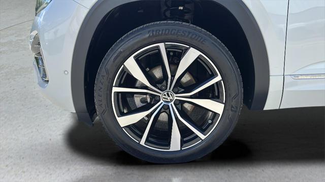 used 2024 Volkswagen Atlas car, priced at $40,999