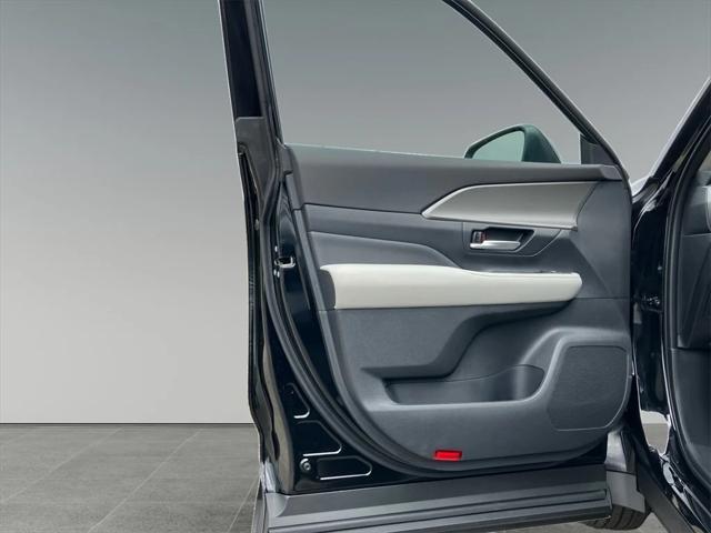 new 2025 Toyota Grand Highlander Hybrid car, priced at $51,626