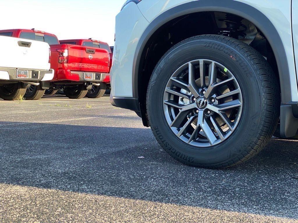 new 2025 Nissan Rogue car, priced at $26,250