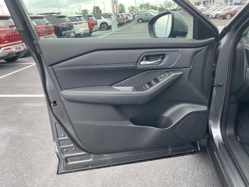 new 2025 Nissan Rogue car, priced at $29,147