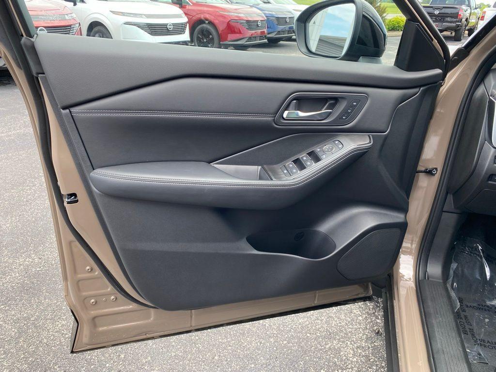 new 2025 Nissan Rogue car, priced at $36,792