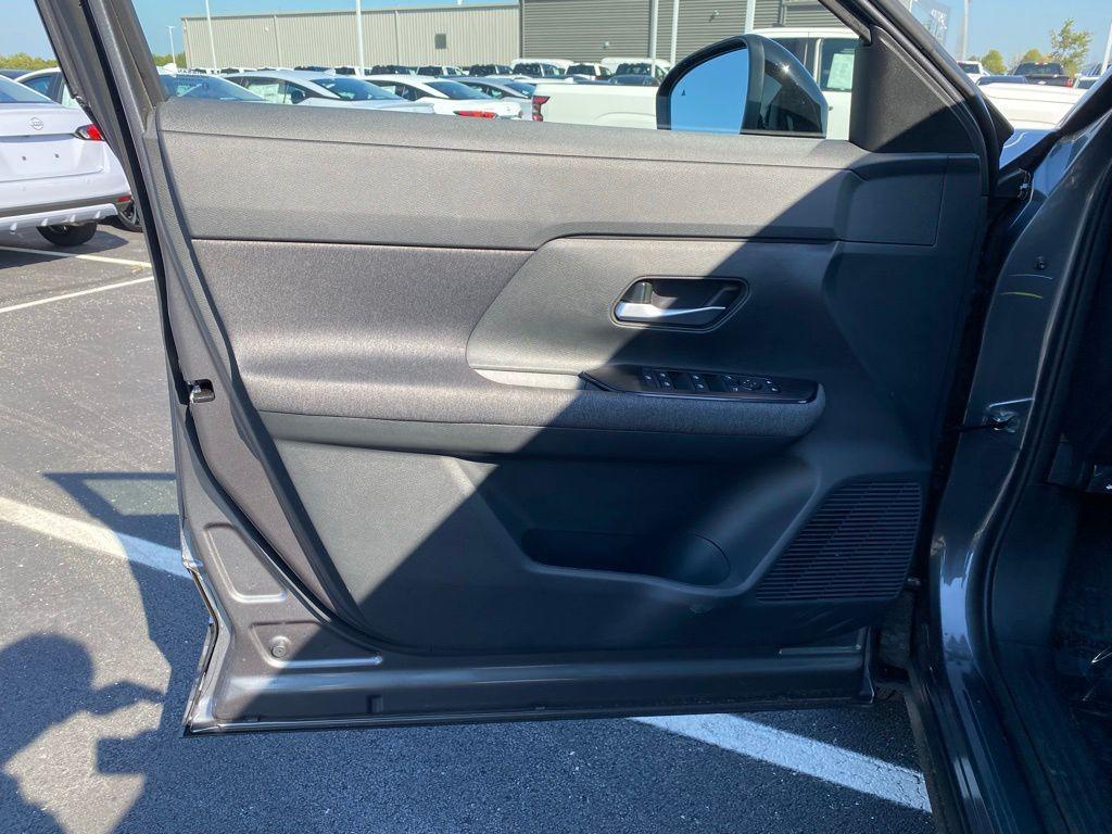 new 2026 Nissan Kicks car, priced at $24,350