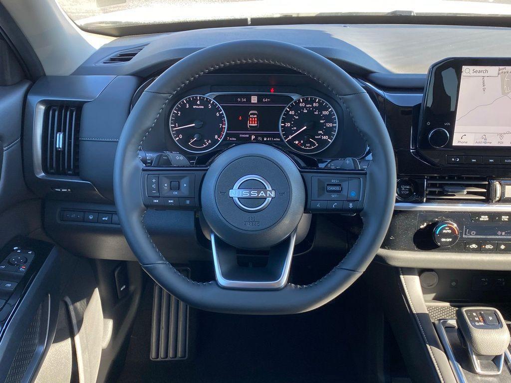 new 2025 Nissan Pathfinder car, priced at $35,930